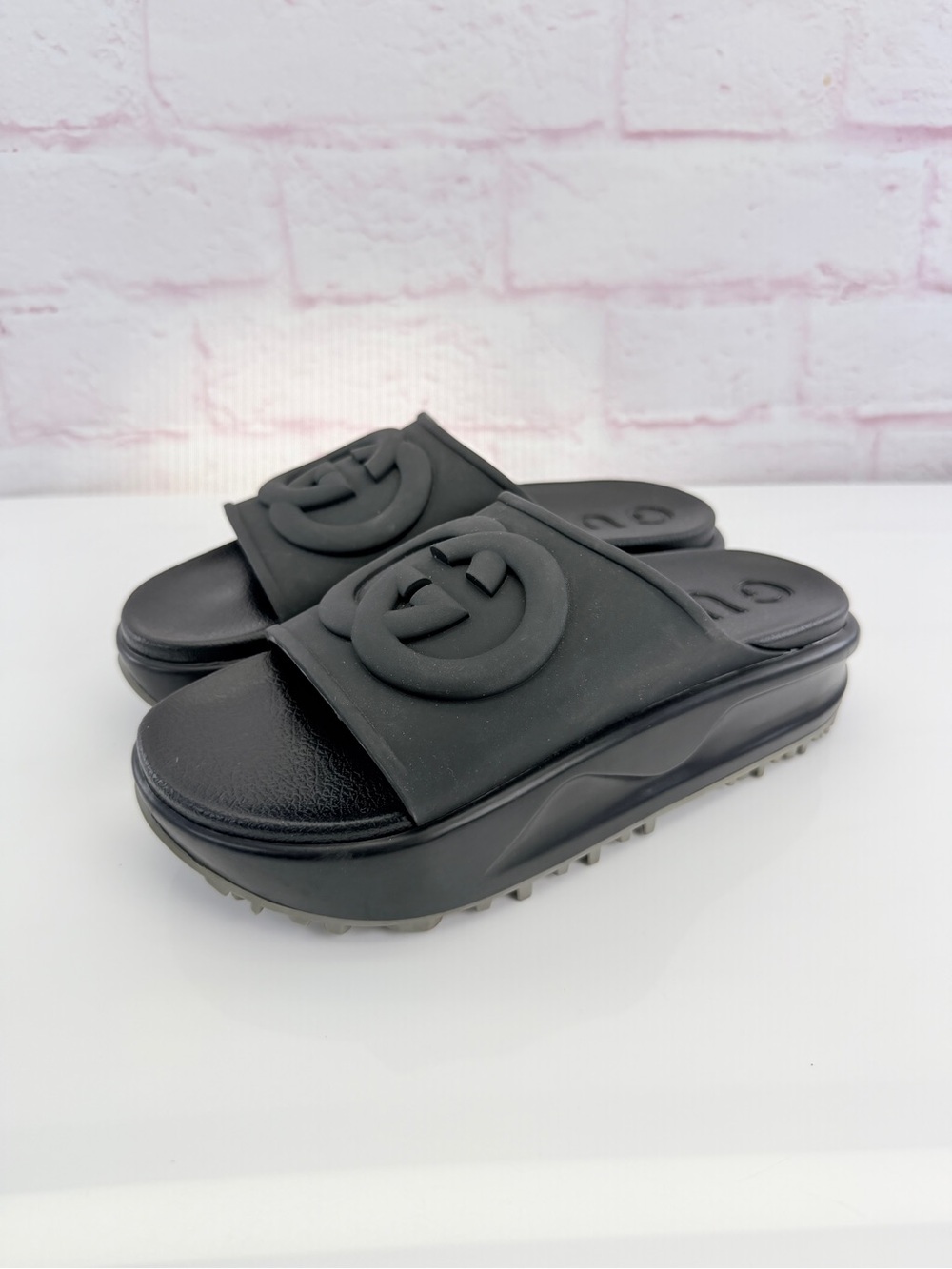 Gucci Black GG Embossed Platform Slide Sandals - Picture 2 of 11